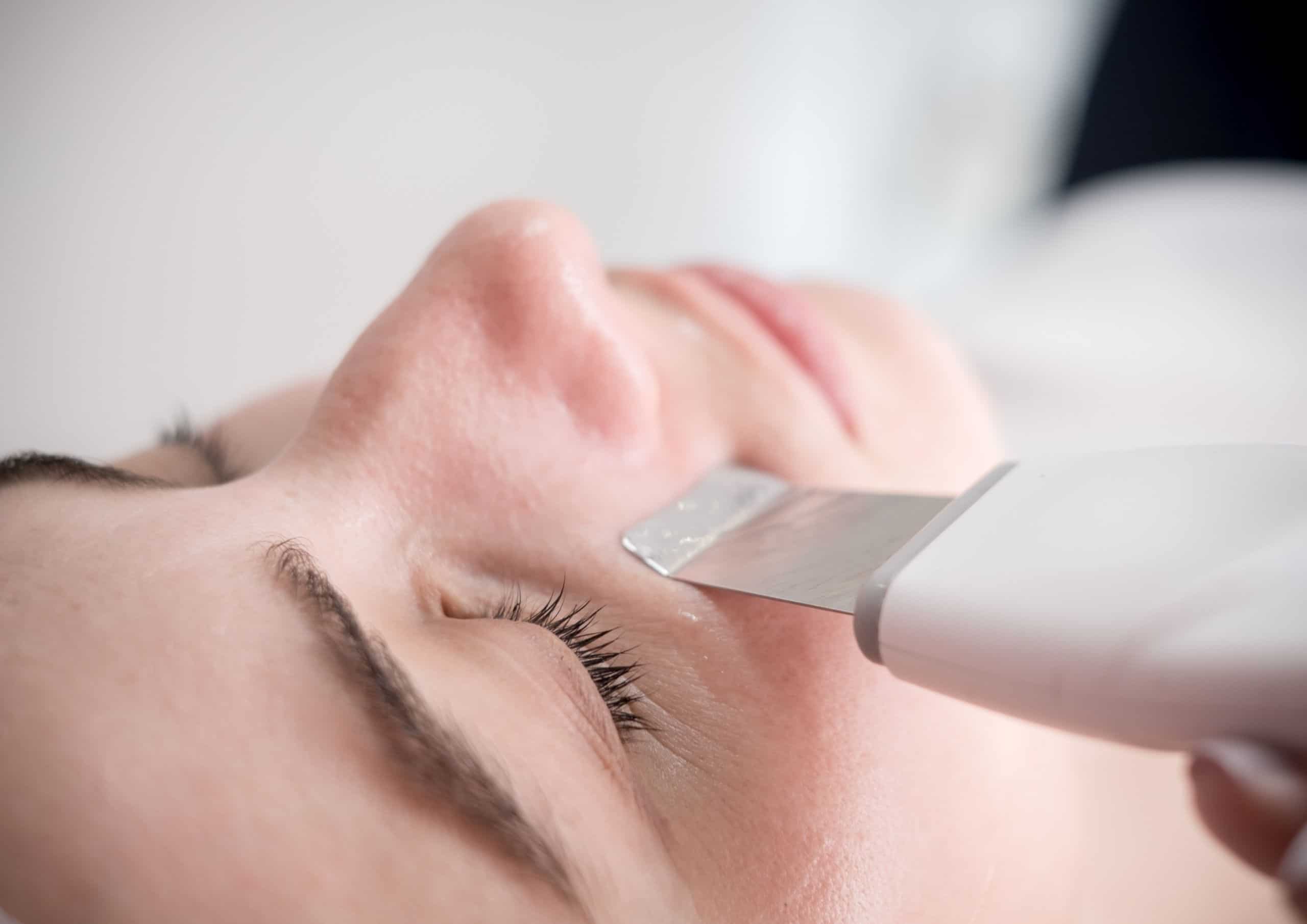 Why Crystal-Free Microdermabrasion is Better for You